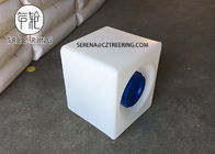 स्क्वायर 40L लिटर प्लास्टिक फ्लैट रोटो वाटर टैंक वैलेटिंग विंडो क्लीनिंग कैम्पिंग का उपयोग करते हुए